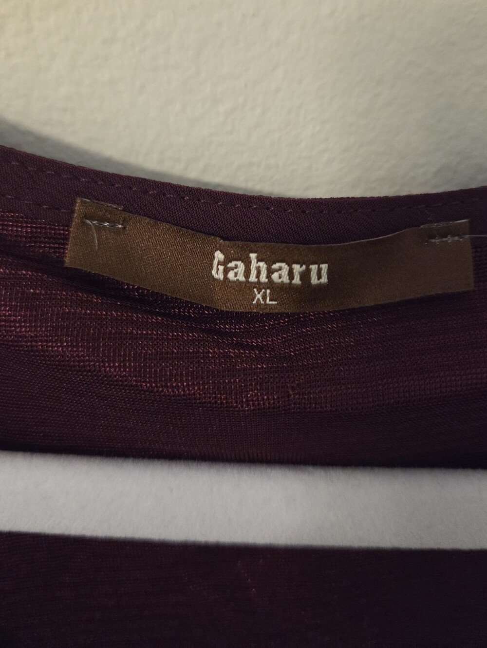 Plum Short Sleeve Blouse - Picture 4 of 6